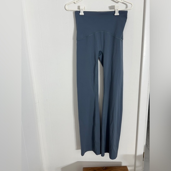 Spanx Booty Boost flare Pants - Picture 3 of 7